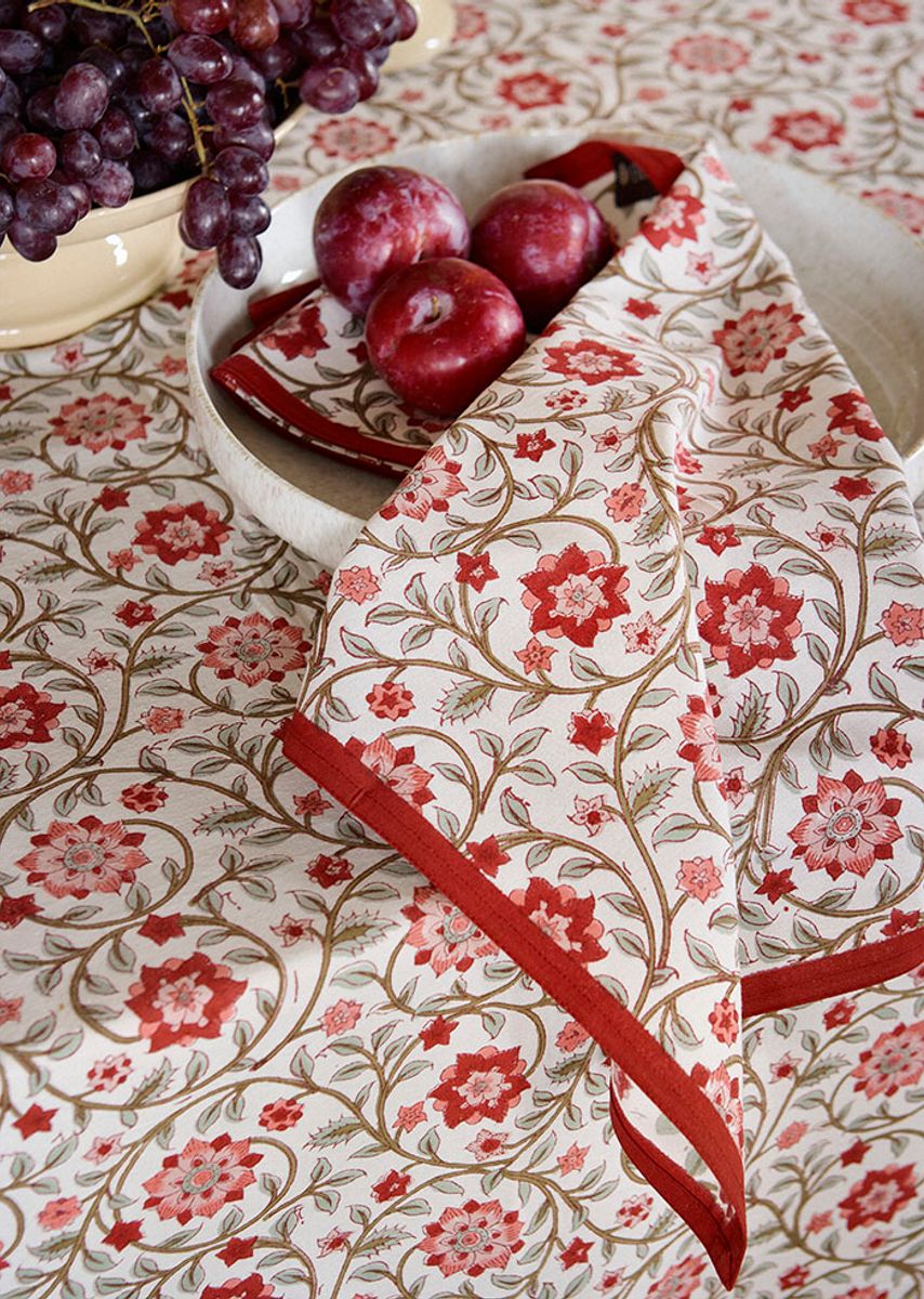 Tablecloth 150x250cm Roja Scarlet
