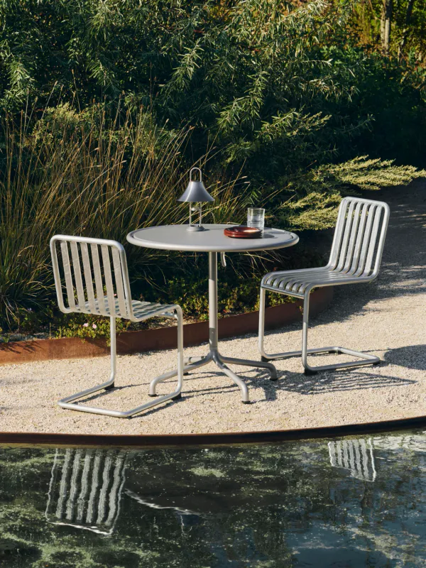 Palissade Cantilever Chair