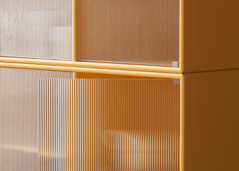 RIPPLE IV – Vitrine cabinet