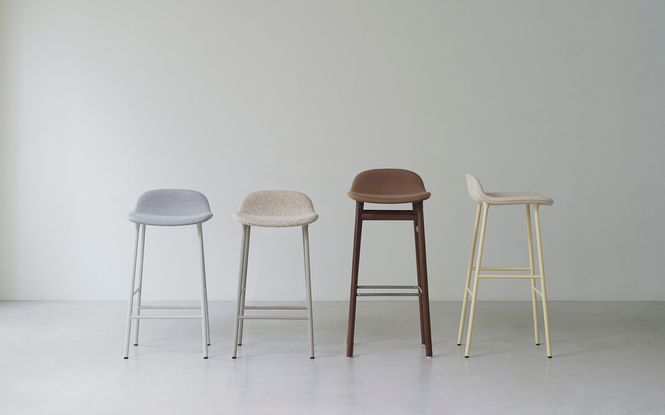 Hovedbilde Form Barstool 65 cm Black Oak Full Upholstery