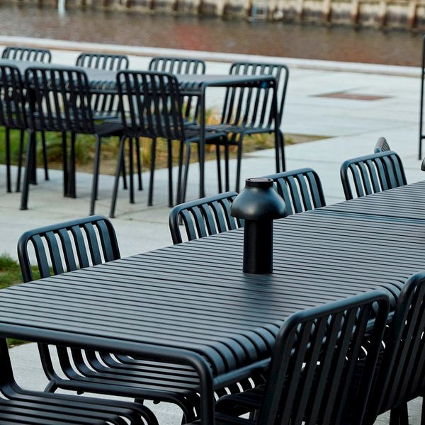 Bilde av PALISSADE TABLE-L82,5 X W90 X H75 4 LEGS-SKY GREY ...
