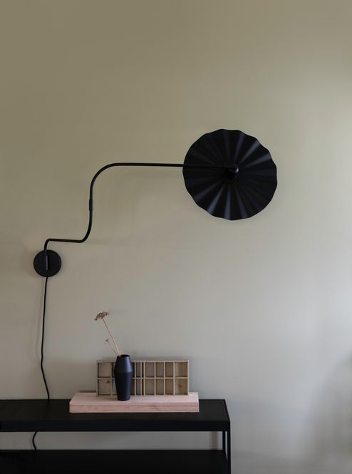 Hovedbilde Krum Vegglampe 02