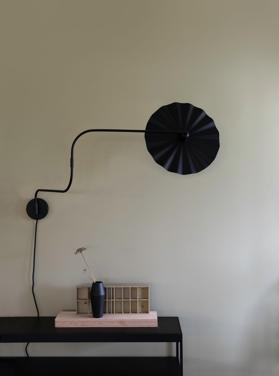 Krum Vegglampe 02