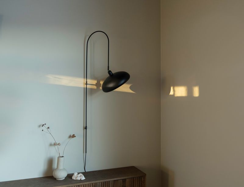 Spring Vegglampe 03
