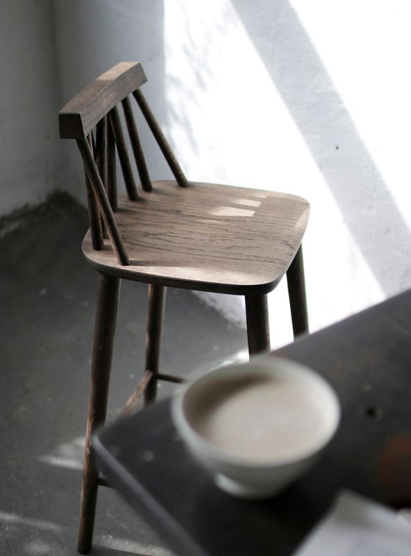 Non 65 bar chair