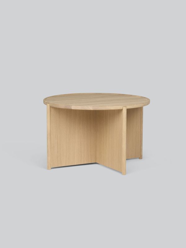 Cling coffee table circular