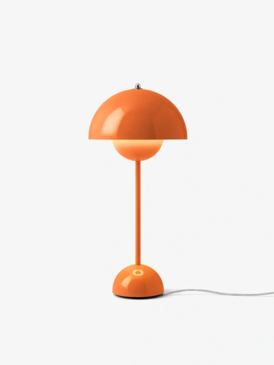 Flowerpot VP3 Verner Panton 1968 Table lamp